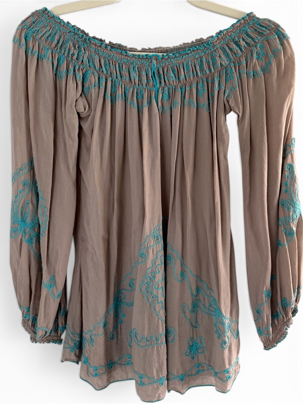 Poupette St. Barth Embroidered Off Shoulder Blouse Boho Beachy Resort Gray M - Picture 2 of 10
